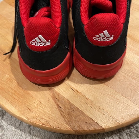 Adidas black suede sneakers with red accent and white stripes - Picture 5 of 6
